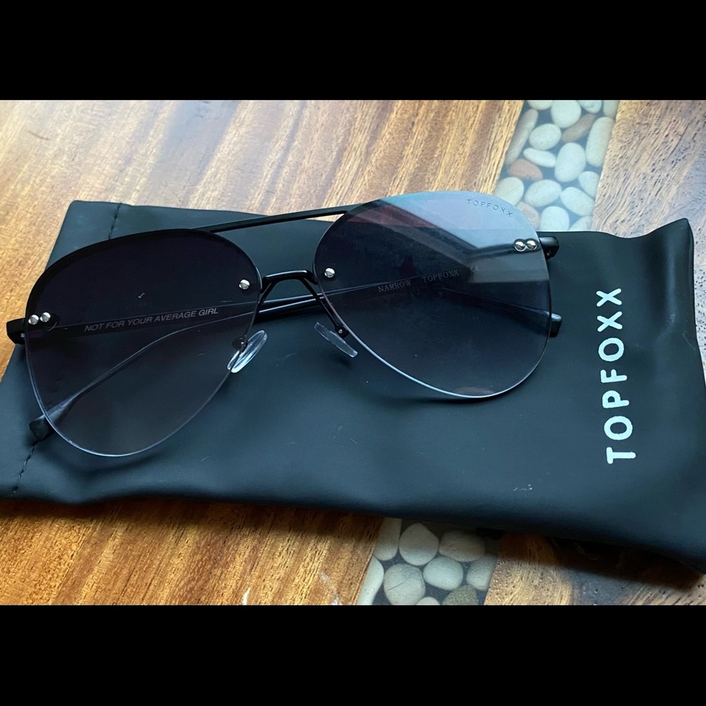 Megan 2 sunglasses from TopFoxx!